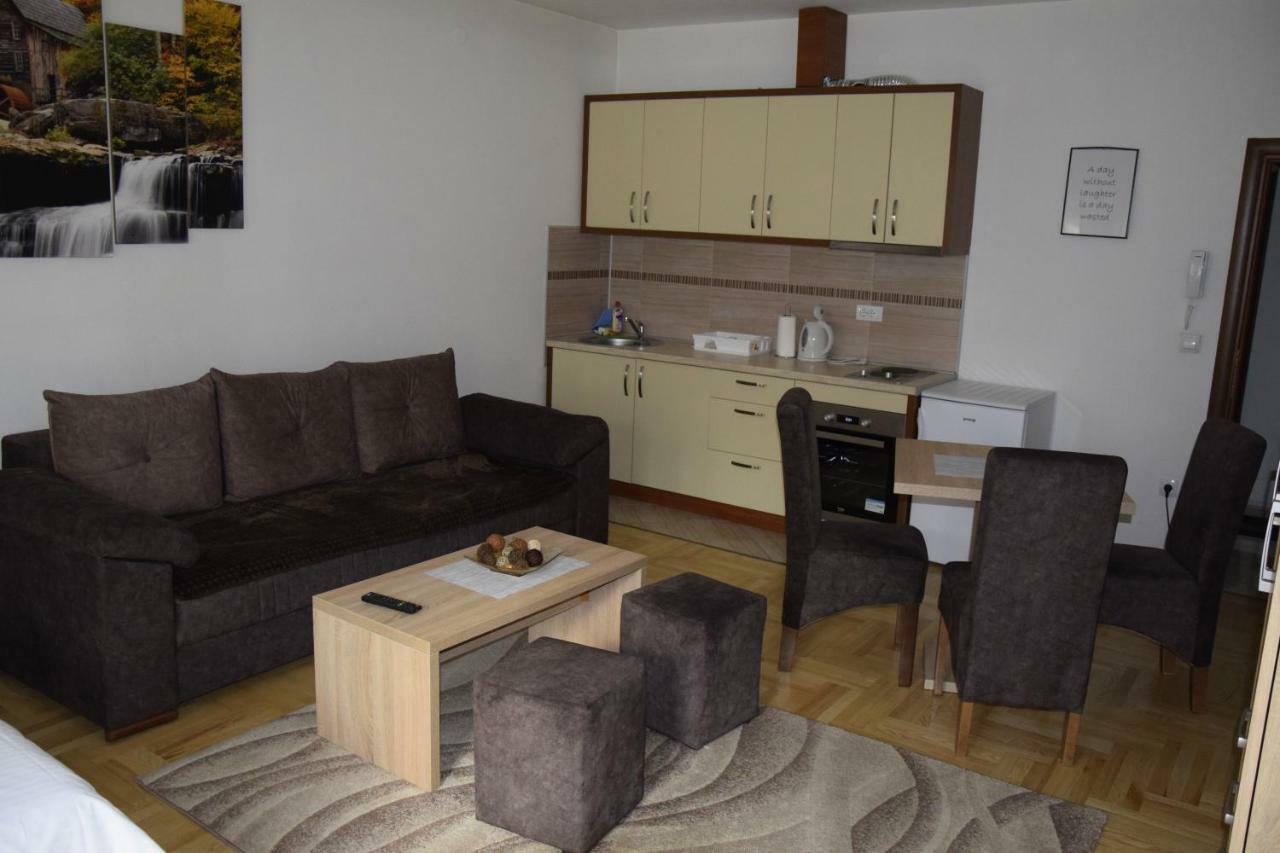 Apartmani Maric Novi Pazar Esterno foto