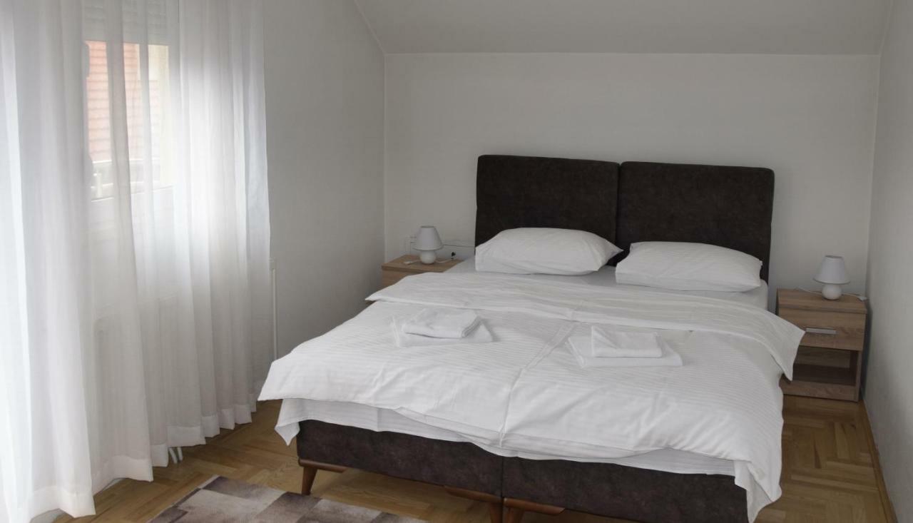 Apartmani Maric Novi Pazar Esterno foto